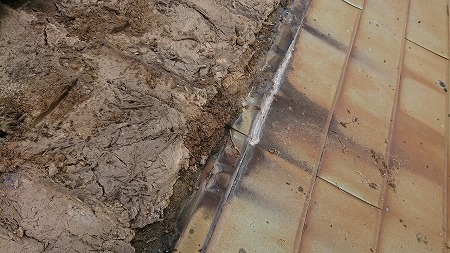 一文字軒瓦撤去